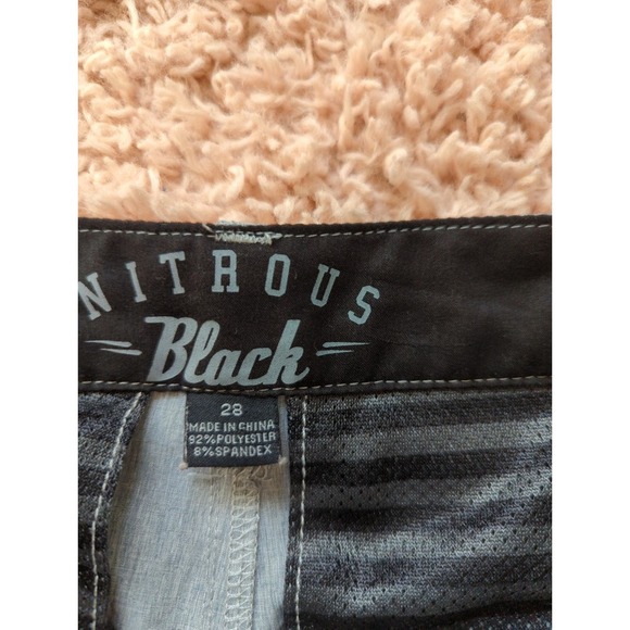 Nitrous Black Gray Summer Outdoor Skater Shorts 28 - Picture 4 of 5